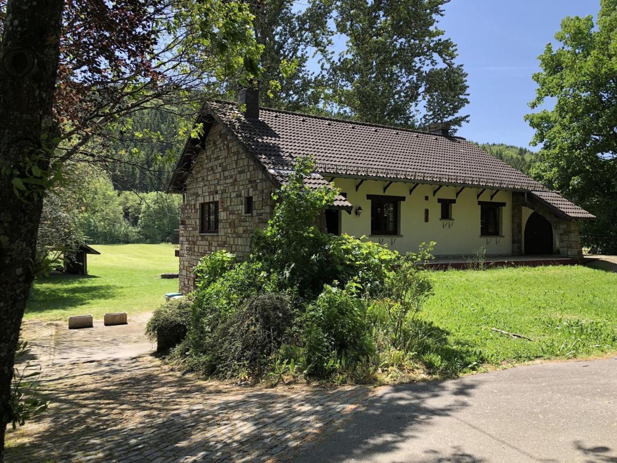 Ardennes Villa With Riverside Garden And Views Atzerath Exterior photo